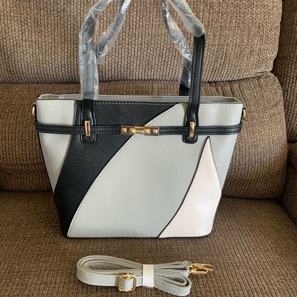 Purse - Picture 3 of 5